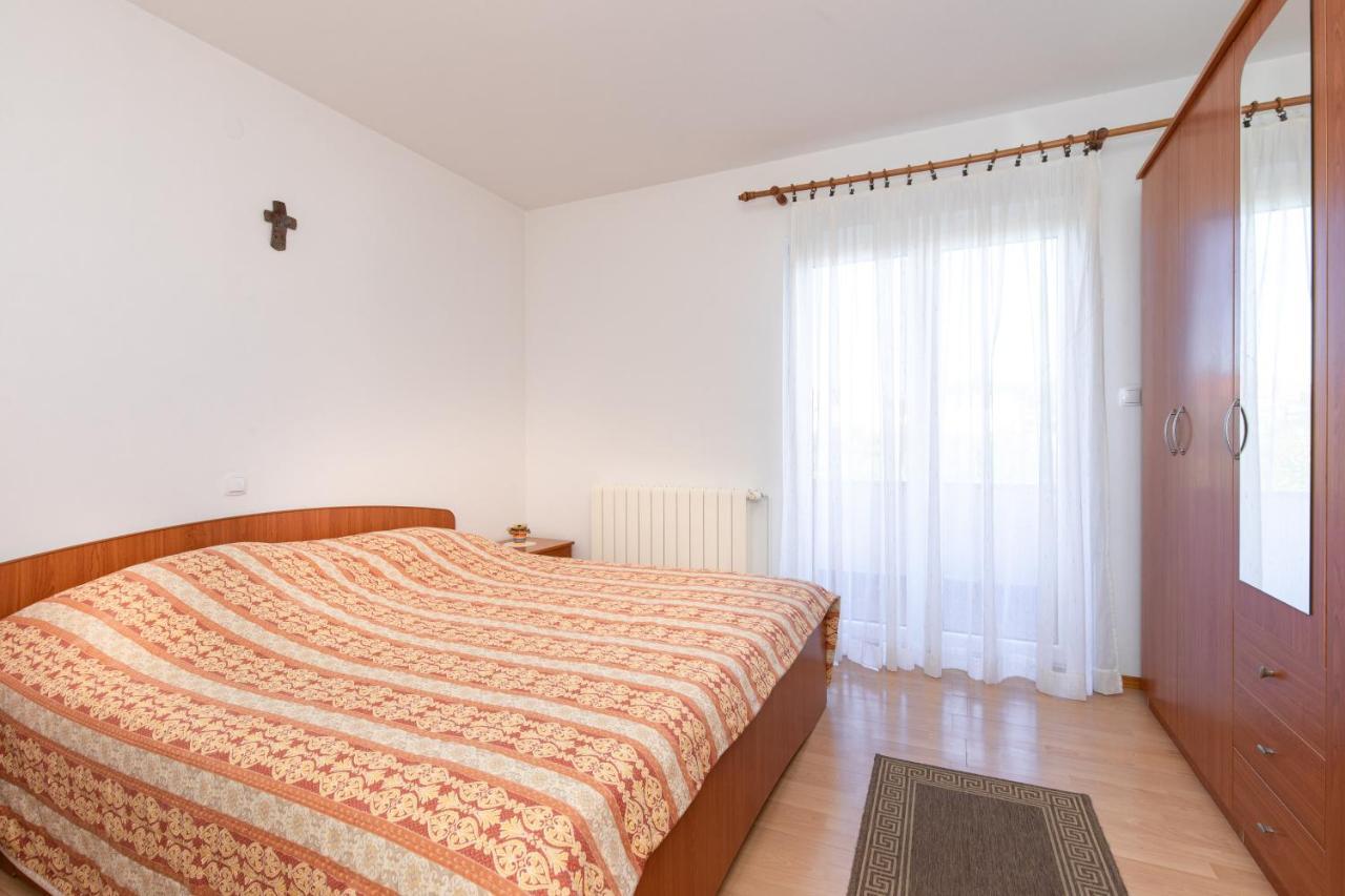 2-Bedroom Krk Apartment - Near Krk Beaches & Town! Krk Town Eksteriør billede